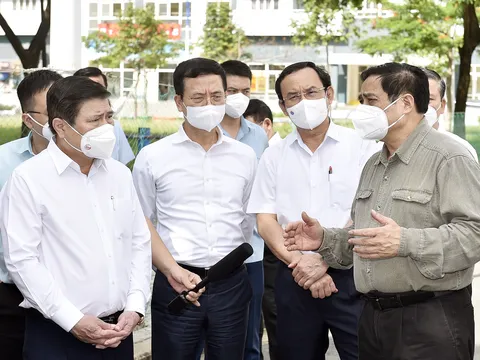 Thủ tướng động viên, kiểm tra công tác chống dịch, hoạt động sản xuất kinh doanh tại tâm dịch TPHCM