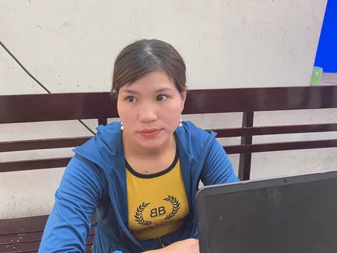 Khởi tố 'nữ quái' cầm đầu tụ điểm đánh bạc, cho vay nặng lãi