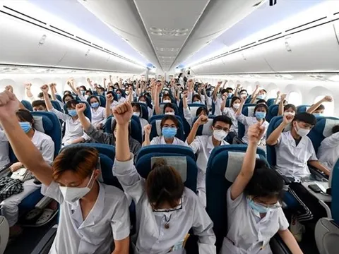 Căn bệnh 'ném đá' vào lòng tốt