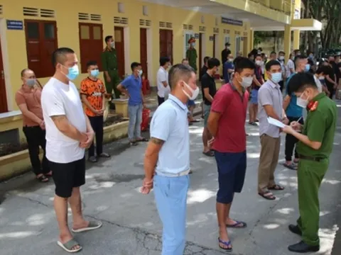 Triệt phá đường dây cho vay nặng lãi hơn 500 tỷ đồng