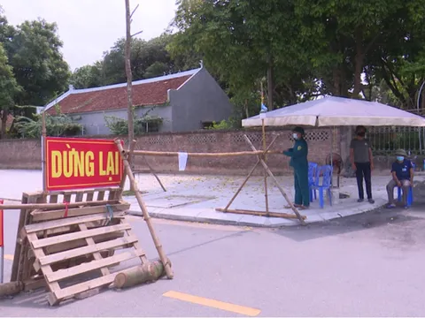 Hà Nội: Thêm 10 trường hợp dương tính mới, trong đó có 3 ca cộng đồng