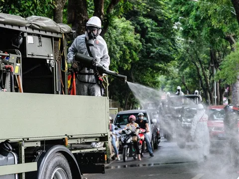 Hà Nội ghi nhận thêm 24 ca dương tính SARS-CoV-2, 17 trường hợp ở bệnh viện Phổi Hà Nội