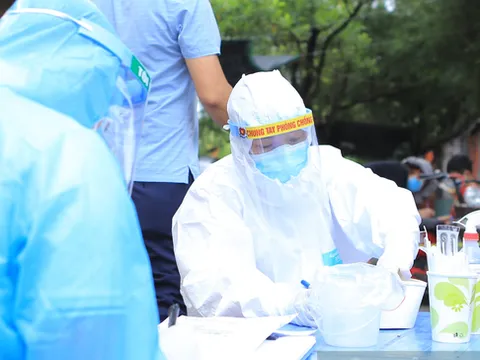 Hà Nội tìm người đi xe taxi liên quan đến tài xế dương tính COVID-19