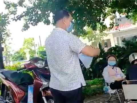 Vợ bị phạt vì vi phạm giãn cách xã hội, chồng xé biên bản xử phạt
