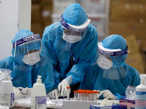 Hà Nội thêm 25 ca dương tính SARS-CoV-2, có 1 người bán rau ở chợ