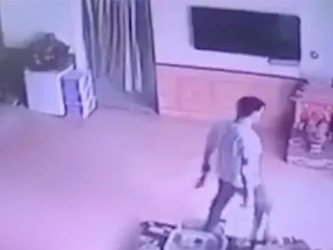 Ninh Bình: Người phụ nữ bị chém kinh hoàng trong nhà nghỉ