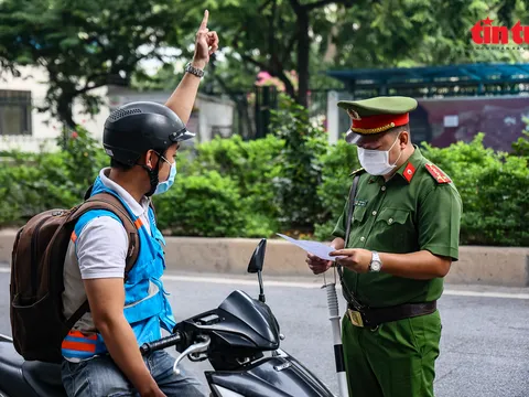 Hà Nội hoả tốc giảm các quy định xung quanh giấy đi đường