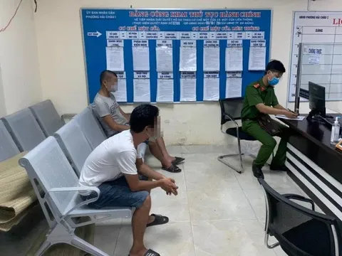 Vượt chốt kiểm dịch để mua rượu, 2 thanh niên bị đề xuất phạt 15 triệu đồng