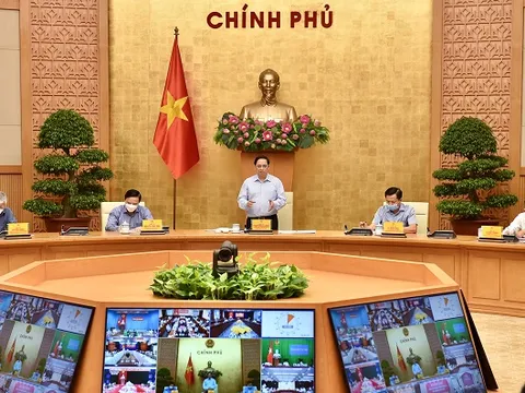 Thủ tướng chủ trì họp trực tuyến về phòng chống dịch với 1.060 xã, phường tại 20 tỉnh, thành phố