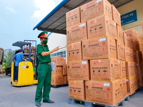 T&T Group bàn giao 8,5 triệu bộ bơm kim tiêm phục vụ chiến dịch tiêm chủng quốc gia phòng COVID-19