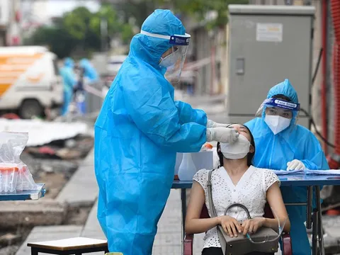 Sáng 3/9, Hà Nội thêm 13 ca mắc COVID-19, có 1 ca cộng đồng