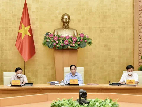 Thủ tướng chủ trì cuộc họp trực tuyến toàn quốc tới hơn 9.000 xã phường, xốc lại việc chống dịch ở các 'pháo đài'