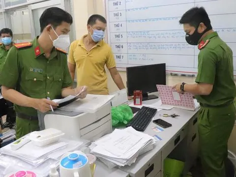 TP.HCM: Khởi tố cán bộ phường tổ chức tiêm vắc xin ngừa COVID-19 trái phép