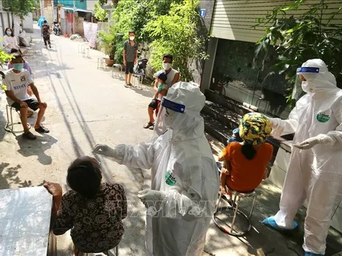 Hà Nội: Xét nghiệm toàn bộ người dân trên địa bàn, mục tiêu kiểm soát dịch trước 15/9