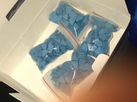 Khởi tố nguyên cán bộ công an mua bán trái phép chất ma túy