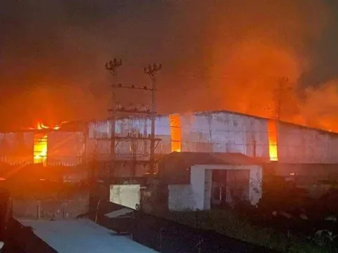 Hải Phòng: Cháy lớn tại xưởng giấy rộng hơn 1.000m2