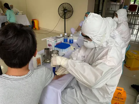 Trưa 13/9, Hà Nội ghi nhận thêm 15 ca mắc COVID-19