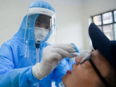 Ngày 18/9, cả nước ghi nhận thêm 9.373 ca COVID-19 mới, TP.HCM và Bình Dương giảm mạnh