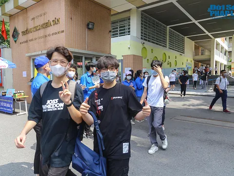 Hà Nội cho phép học sinh một số khối lớp đi học trở lại từ 8/11