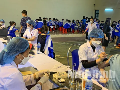 Cả nước đã tiêm hơn 85 triệu liều vaccine COVID-19; 6 tỉnh thành triển khai tiêm chủng cho trẻ em