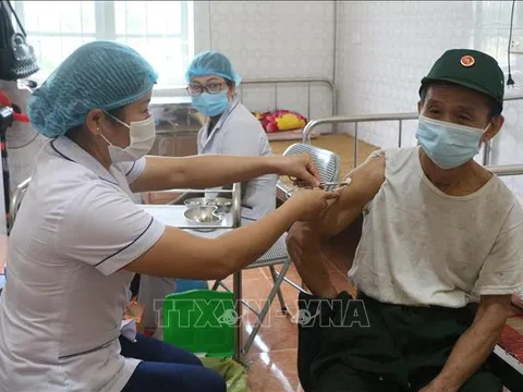 Ngày 4/11, Việt Nam ghi nhận 6.580 ca nhiễm mới SARS-CoV-2, nhiều tỉnh đổi màu cấp độ dịch