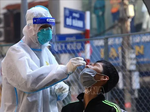 Ngày 4/12, Hà Nội ghi nhận 628 ca mắc COVID-19, có 190 ca cộng đồng