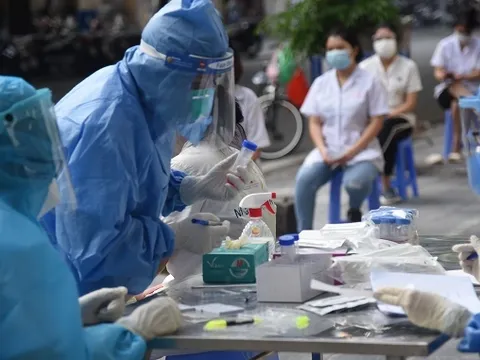 Ngày 16/12, Hà Nội ghi nhận thêm 1357 ca mắc COVID-19, có 611 ca cộng đồng