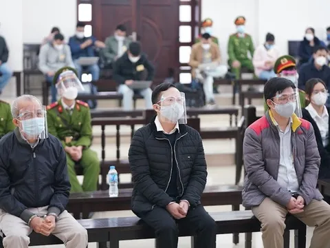 Xét xử vụ ĐH Đông Đô cấp 431 bằng giả: Cựu Hiệu trưởng bị đề nghị 12-13 năm tù