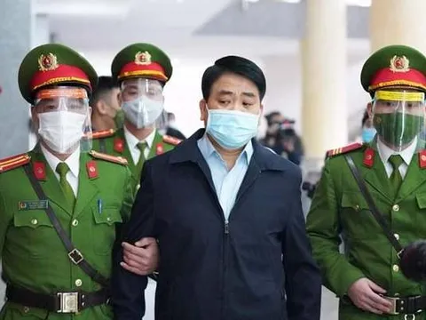 Cựu Chủ tịch Hà Nội Nguyễn Đức Chung hầu tòa trong vụ án thứ 3