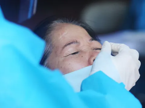 Ngày 4/1: Có 14.861 ca COVID-19, Hà Nội chạm mốc 2.500 ca; Trà Vinh 'bổ sung' thêm gần 6.900 F0