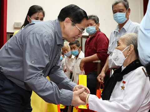 Thủ tướng Phạm Minh Chính: Đón người dân về quê an toàn, chăm lo để mọi người đều có Tết, bù đắp những khó khăn, mất mát do dịch bệnh