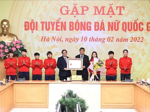 Thủ tướng Phạm Minh Chính tuyên dương đội tuyển bóng đá nữ Việt Nam