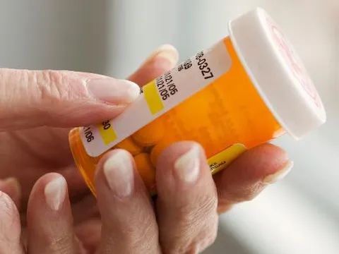 Chuyên gia cảnh báo F0 tự ý dùng corticoid điều trị COVID-19 tại nhà