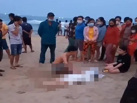 Bình Định: Rủ nhau đi tắm biển, 2 học sinh đuối nước thương tâm
