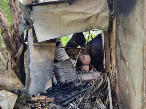 Cháy trường tiểu học ở Đồng Nai, 1 bé gái tử vong