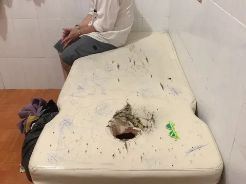 Tạm giữ người đàn ông khiếm thị lợi dụng bấm huyệt giao cấu với bé gái 14 tuổi