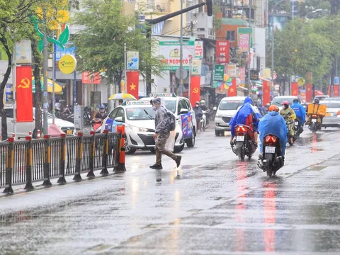 TP. HCM mưa dông trên diện rộng trong dịp lễ 1/5