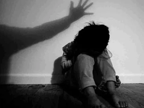 Hải Phòng: Bắt khẩn cấp nghi phạm 67 tuổi xâm hại tình dục 2 bé gái