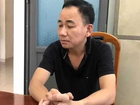 Khởi tố tài xế lái xe Mercedes tông chết người