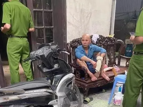 Bắt giữ đối tượng chém vợ dã man ngay tại nhà riêng ở Hà Nội