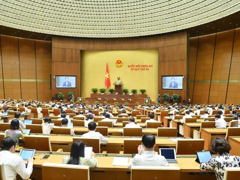 Bộ Chính trị triệu tập Hội nghị Trung ương bất thường