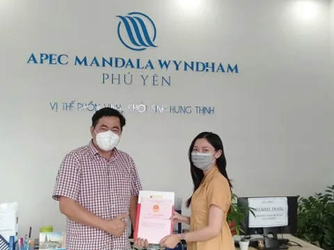 Apec Group đồng loạt trao sổ hồng, sổ đỏ dự án đến khách hàng