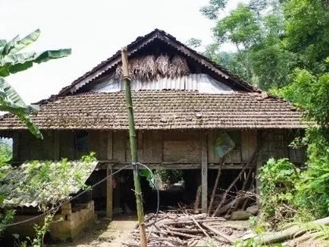 Điều tra vụ bé gái 7 tuổi nghi bị anh họ hiếp dâm