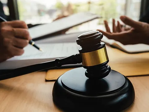 Các hành vi nào bị cấm trong hoạt động đấu thầu?