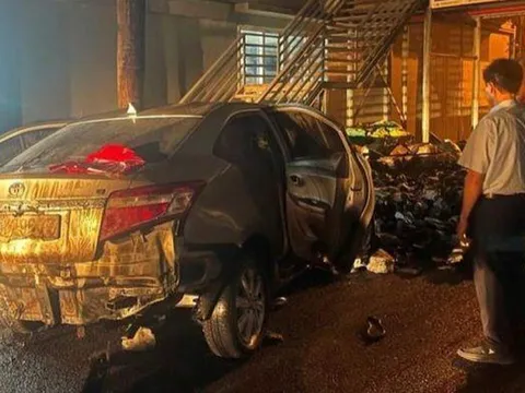 Hải Phòng: Phó giám đốc lao xe vào công ty vợ khiến 1 người tử vong