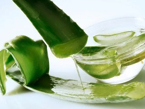 Các loại thảo dược cho tóc đen mượt óng ả tự nhiên