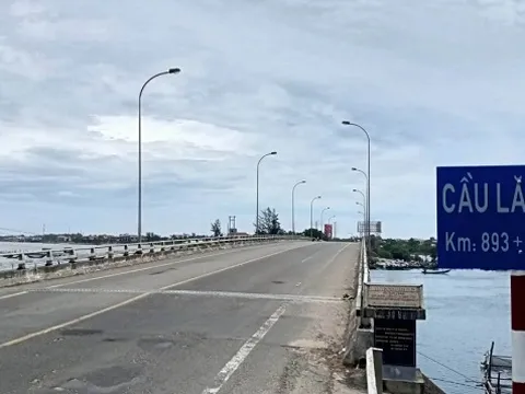 Điều tra vụ 2 nhóm thanh niên hỗn chiến khiến 5 người thương vong