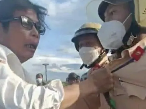 2 đối tượng chửi bới, xúc phạm cảnh sát ở Đà Nẵng đối diện mức án nào?