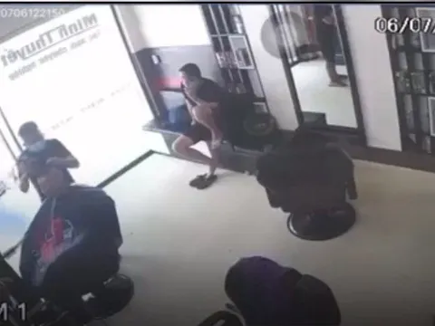 Thanh Hóa: Nam thanh niên bị chém đứt lìa bàn tay khi đang cắt tóc