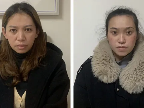 Vụ bé gái 2 tuổi bị bạo hành đến dập phổi, chấn thương sọ não: Hai bảo mẫu có thể chịu mức án nào?